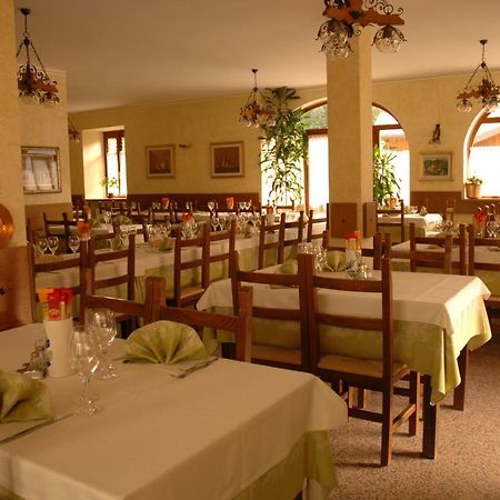 Albergo Ristorante Sole Mezzoldo Exterior photo